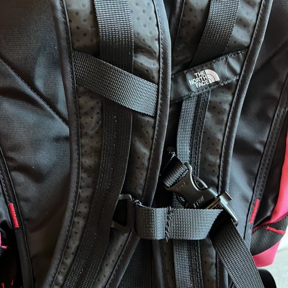 Supreme x The North Face Prim Pink Outer Tape Seam Backpack - Picture 10 of 12